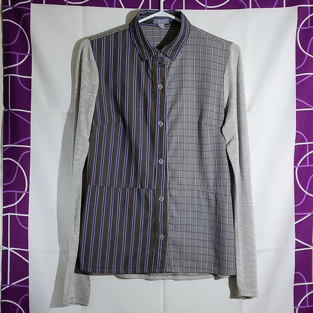 Preloved Women's Rayon/Cotton Blend Button-Up, Made In Canada - Size Medium
